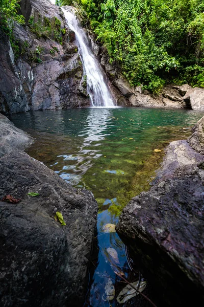 Hermosas Cascadas Maribiina Bato Catanduanes Filipinas —  Fotos de Stock