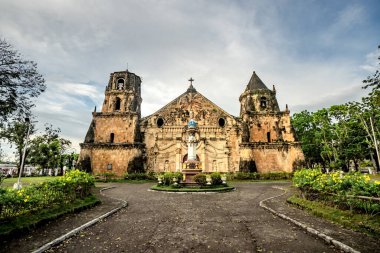 Miag-ao Kilisesi, Iloilo, Filipinler. Barok mimarisinin yer aldığı ve UNESCO dünya mirası olarak kabul edilen İspanyol Katolik misyonerler tarafından inşa edilen 18. yüzyıl ibadethanesi..