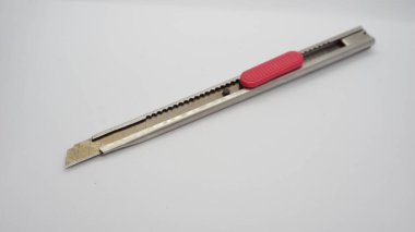 Beyaz Arkaplanda Küçük Kamu Bıçağı