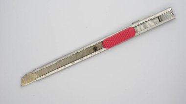 Beyaz Arkaplanda Küçük Kamu Bıçağı