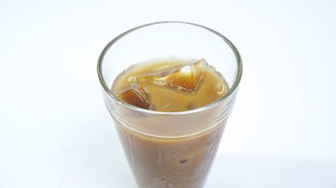 Beyaz Arkaplanda Geleneksel Endonezya Tatlısı 'Kolak'