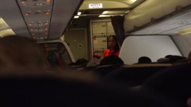 Kalkıştan dakikalar önce Uçak Kabininde