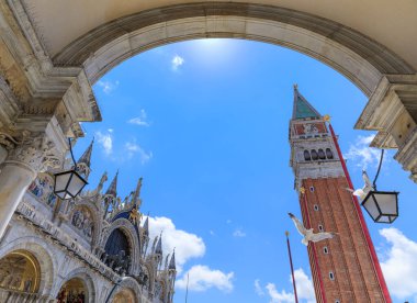 İtalya, Venedik 'teki atari salonundan St Mark Meydanı' na bir göz atalım..