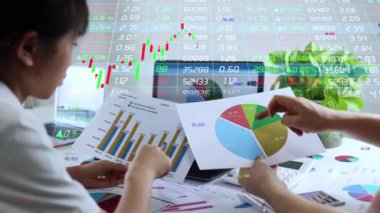 Borsa ve borsa veri tablolarını tartışın