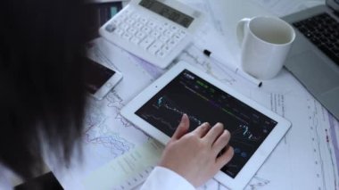 Securities investment analysis and stock K-line data research