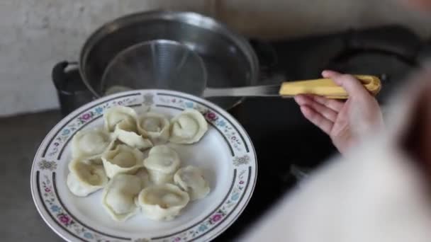 Knödel Kochen Knödel Machen Traditionelles Chinesisches Essen Video Stockvideo