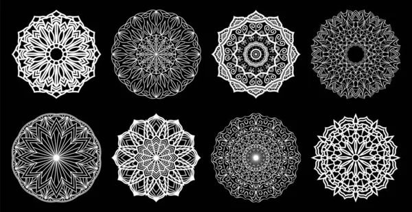 Set Mandala Bianchi Modello Pizzo Vettoriale Ornamenti Ornamentali Rotondi Illustrazione — Vettoriale Stock