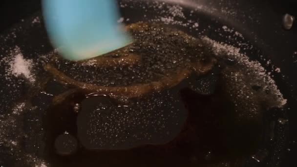 Process Caramelization Melt Sugar Sauce Frying Pan Sugar Caramelizing Cook — Vídeos de Stock