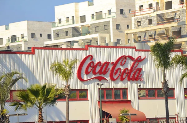 Coca Cola Factory Building Company Logo Walls Production Capacity Huge — Stockfoto