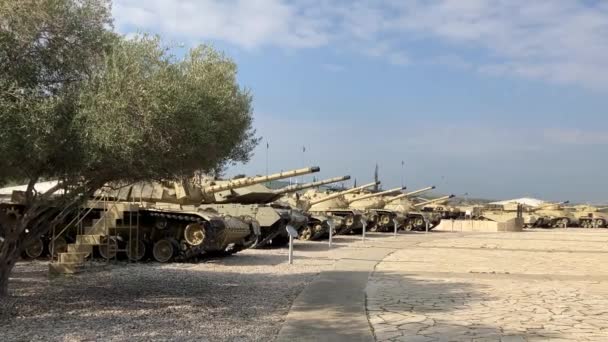 イスラエルだ ラテン語博物館 2023年1月 装甲車 軍事博物館 Tzahalはイスラエル国家を守る軍隊です Yad Shiryon 戦死者追悼サイト — ストック動画