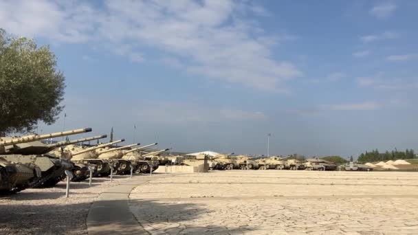 Israel Museo Latrun Enero 2023 Tanques Vehículos Blindados Museo Militar — Vídeos de Stock