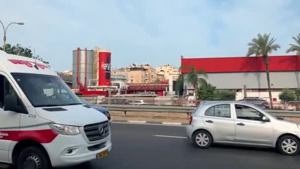 Israel Bnei Brak Junio 2023 Coca Cola Factory Building Logo — Vídeo de stock