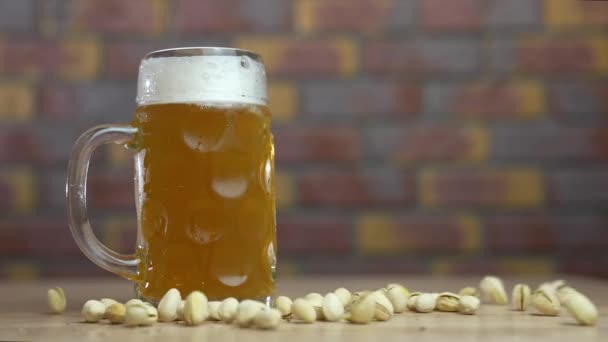 Beer Pistachios Beer Foam Mug — Stock Video