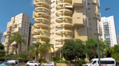 Holon bir tasarım şehri, orijinal modern yerleşim binaları, güzel şehirler. Holon Israel 4 Mayıs 2024