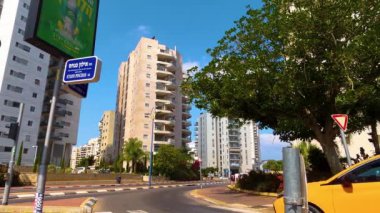 Holon bir tasarım şehri, orijinal modern yerleşim binaları, güzel şehirler. Holon Israel 4 Mayıs 2024