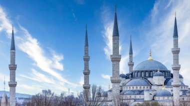 Sultan Ahmet Osmanlı İmparatorluğu 'nun İstanbul' daki en büyük camii, Eski İstanbul 'daki Sultanahmet Sultanahmet Camii Sultan Ahmed Camii, Boğaz ve Asya tarafındaki siluet, İstanbul, Türkiye