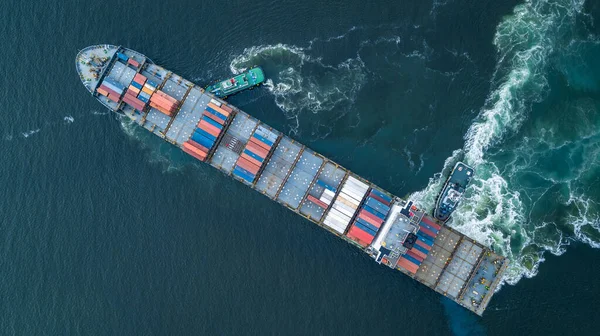 Luftbild Containerschiff Und Schlepper Schleppen Schifffahrt Zum Seehafen Containerschiffladung Container — Stockfoto