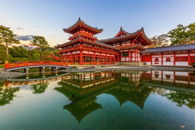 Kyoto 'daki Byodo-in Tapınağı, Uji, Japonya, Byodo-In ya da Byodoin Temple Unesco Dünya Mirası Alanı, Kyoto, Japonya, Phoenix Byodoin, Uji, Kyoto, Japonya.