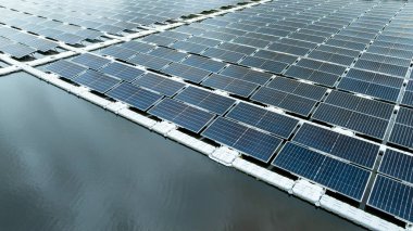 Yüzen güneş paneli platformu sistemi, yüzen güneş fotovoltaik panel sistemi Endüstri gölü su havuzu yenilenebilir enerji tasarrufu temiz hidroelektrik enerjisi.