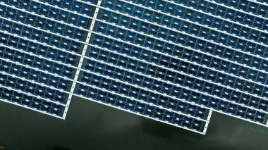 Yüzen güneş paneli platformu sistemi, yüzen güneş fotovoltaik panel sistemi Endüstri gölü su havuzu yenilenebilir enerji tasarrufu temiz hidroelektrik enerjisi.