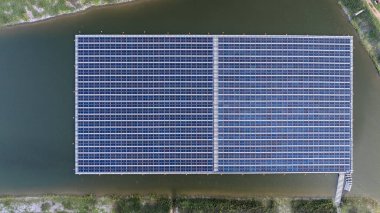 Yüzen güneş paneli platformu sistemi, yüzen güneş fotovoltaik panel sistemi Endüstri gölü göleti su birikintisi, yenilenebilir enerji tasarrufu temiz enerji.