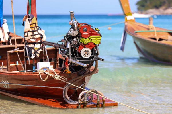 Tayland 'da muhteşem bir uzun kuyruklu tekne motoru..