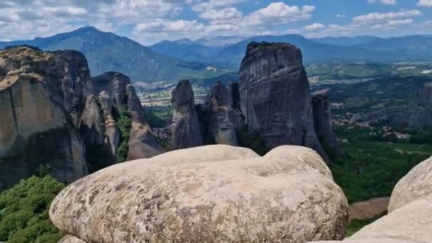 Meteora Amazing Sandstone Formations Hosting Orthodox Christian Monasteries Thessally Greece — Stock Video