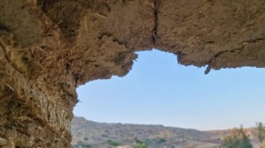 Kıbrıs Rum Kesimi 'nin terk edilmiş Ayios Sozomenos kasabasındaki harabeler üzerinden görüntüler