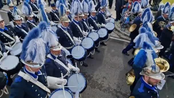 Corfu Greece April 2023 Beautifully Decorated Parading Philharmonic Musicians Traditional — Stock Video