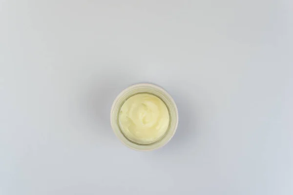 Crema Viso Sfondo Bianco Cremosa Maschera Naturale Donne Uomo — Foto Stock