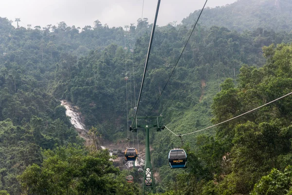 越南丹南 2019年12月10日 巴纳希尔度假胜地缆车上美丽的风景 这是世界上最长的缆车 — 图库照片