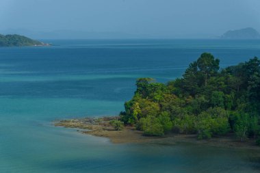 Güzel tropikal ada, Phuket Tayland manzarası.