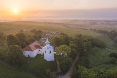 Reci, Transilvanya 'daki Unitarian Kilisesi' nin gündoğumu - Romanya