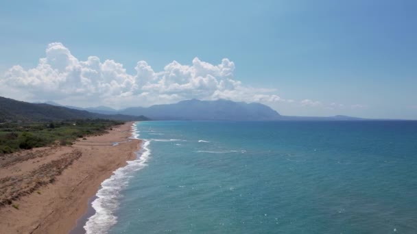 Vídeo Aéreo Drones Icónica Playa Zafiro Turquesa Ayiou Nikolaou Grecia — Vídeo de stock