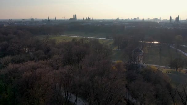 Luftaufnahme Des Wunderschönen Monopteros Tempels Englischen Garten München Deutschland — Stockvideo