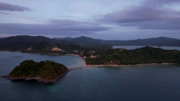Aerial Drone Video Las Cabanas Beach Nido Palawan Filipíny — Stock video