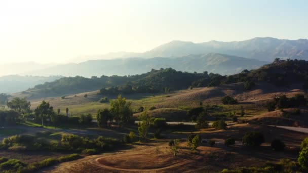 Antena Kolorowego Krajobrazu Górskiego Dolinie Ventura County Ojai Wzgórza Żółtą — Wideo stockowe