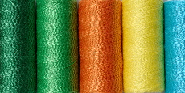 Carretéis Multicoloridos Fios Costura Vista Superior — Fotografia de Stock