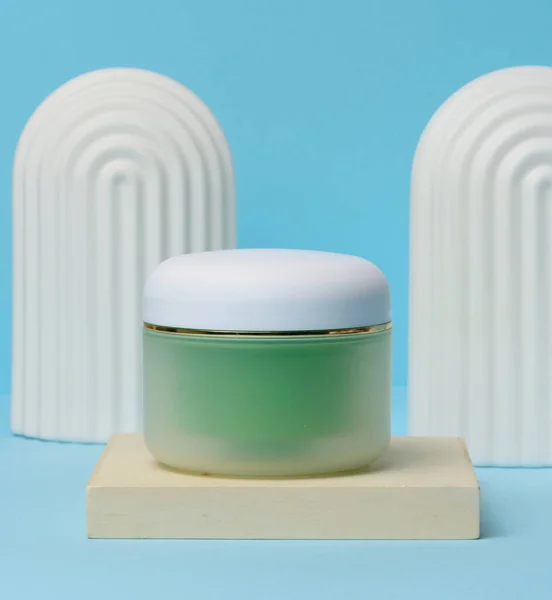 Groene Pot Voor Cosmetica Verpakking Voor Room Gel Serum Reclame — Stockfoto