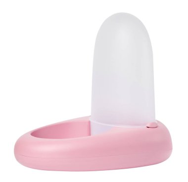 Beyaz izole edilmiş arka planda yaşayan hayvanlar için plastik içici