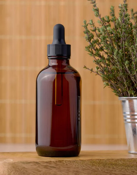 Thyme Essential Oil Glass Bottle Dropper Fresh Thyme Sprigs Table — Stock Fotó
