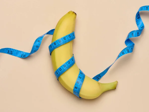 Ripe Yellow Banana Wrapped Measuring Tape Weight Loss Concept Top — Stock Photo, Image
