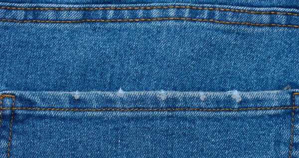 ブルージーンズのバックポケットの断片 — ストック写真