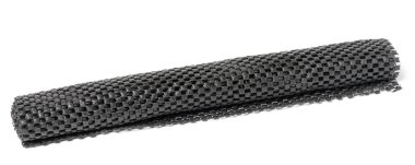 Beyaz izole arkaplanda yuvarlanmış lastik paspas