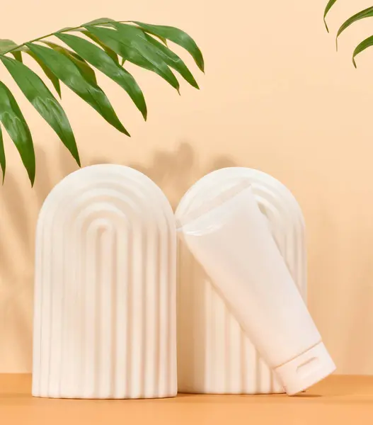 Tubos Plástico Blanco Para Cosméticos Embalaje Para Crema Gel Suero — Foto de Stock
