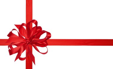 Kırmızı ipek kurdele ve yalıtılmış arka planda bağlı büyük bir fiyonk.