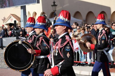 Monako, Monako - 11.19.2022: Monako Ulusal Günü kutlamalarında resmi orkestra