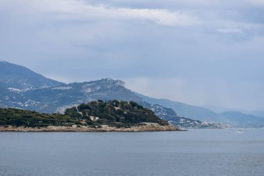 Fransız Rivierası 'ndaki güzel Saint Jean Cap Ferrat Yarımadası manzarası