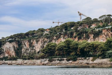 Fransız Rivierası 'ndaki güzel Saint Jean Cap Ferrat Yarımadası manzarası