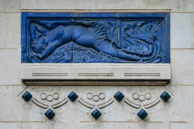 Fransa 'nın Vichy kentindeki Thermes des Domes' un tarihi cephesini kapatın (iyi şifalar, termal kaplıca).